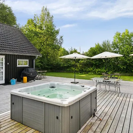 Modern House With Outdoor And Sauna Feriehus *